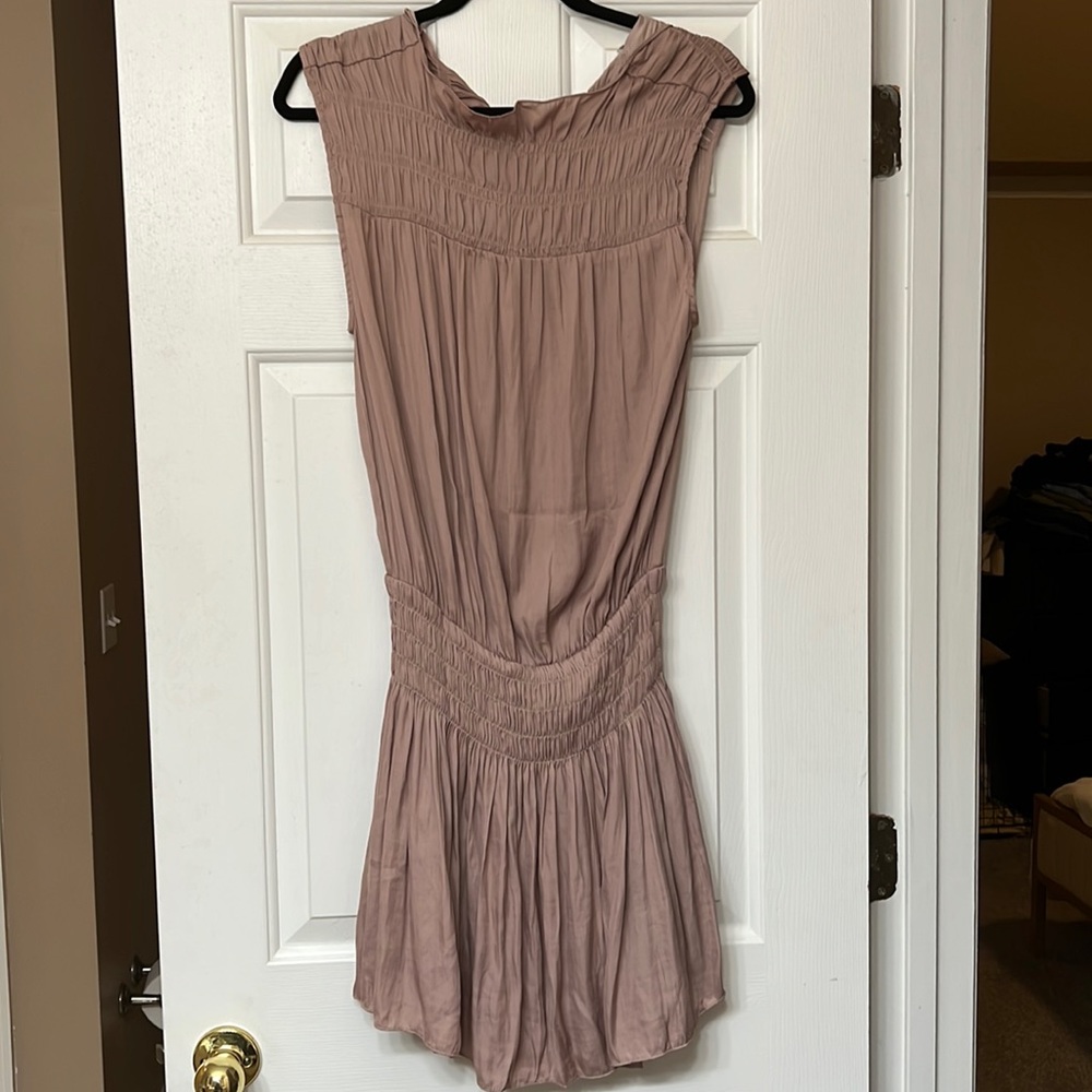 NWT cute vestique summer or cocktail dress!